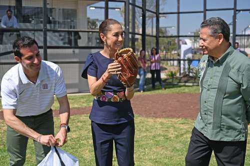 Sheinbaum-inaugura-la-Ciudad-Deportiva-de-Alto-Rendimiento-en-Pachuca-y-convoca-a-una-clase-nacional-de-beisbol-y-softbol-1