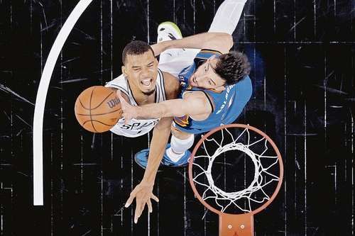 Wembanyama-anota-33-y-los-Spurs-vencen-103-82-al-Thunder-empatan-la-final-del-Oeste-2-2