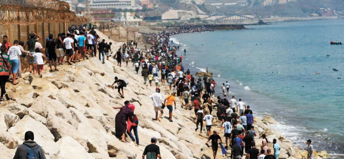 Caos-en-Ceuta-Espana-despliega-al-Ejercito-tras-la-entrada-masiva-de-migrantes