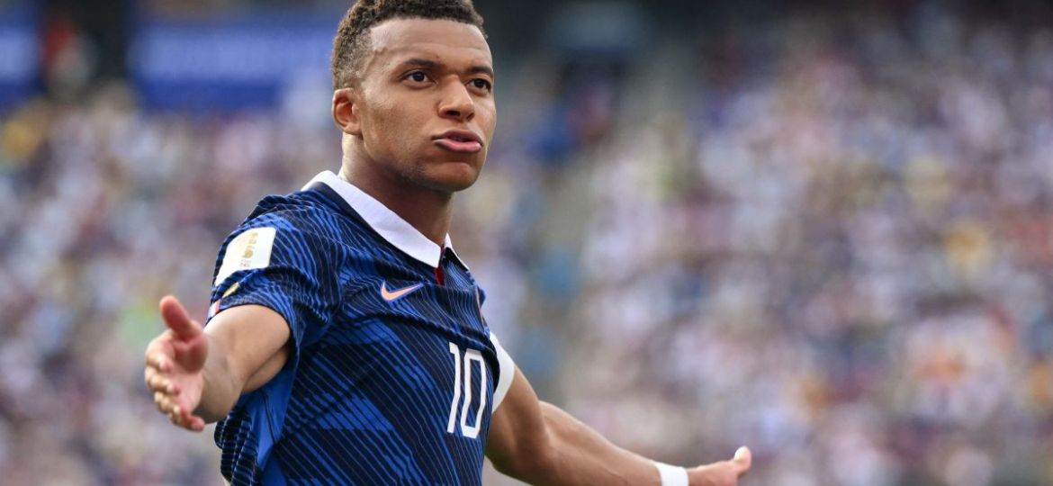Francia-condena-los-ataques-racistas-de-una-senadora-paraguaya-contra-Kylian-Mbappe