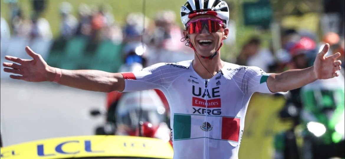 Isaac-del-Toro-tercero-en-el-Tour-de-France-2026-y-ganador-del-maillot-blanco