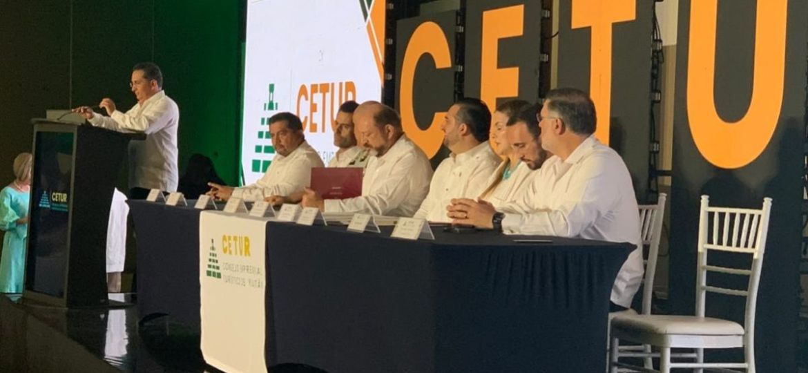 Jordy-Abraham-Martinez-asume-la-presidencia-del-CETUR-y-plantea-agenda-para-promover-Yucatan