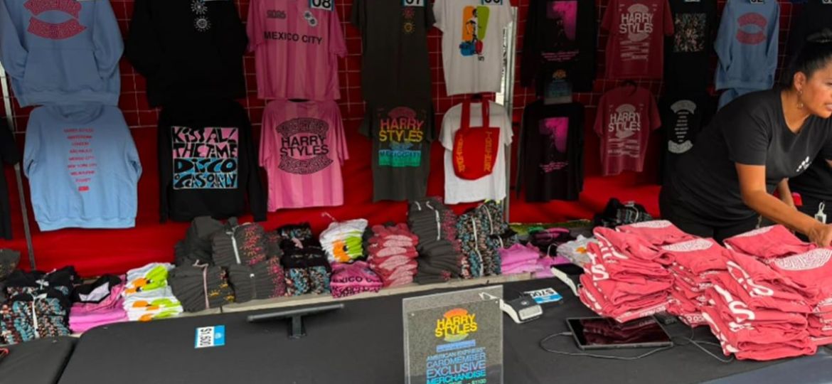 Mercancia-de-Harry-Styles-en-el-Estadio-GNP-precios-y-donde-comprarla
