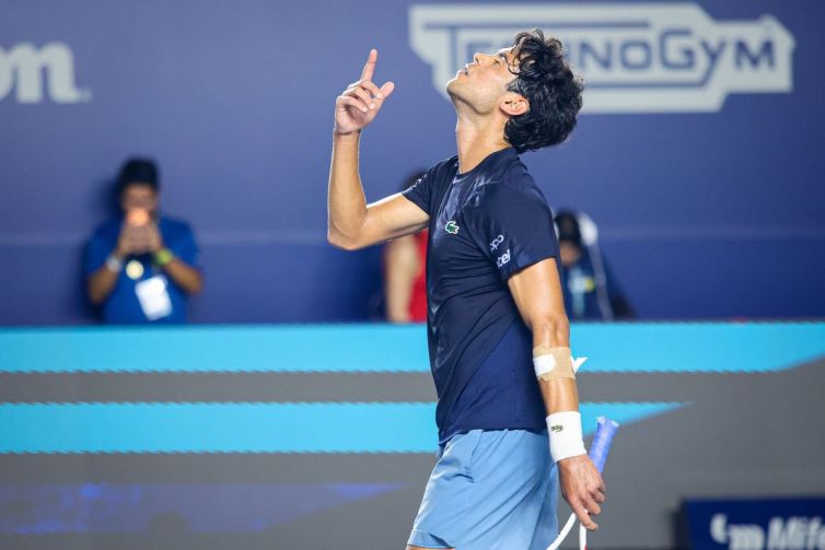 Rodrigo-Pacheco-consigue-su-primera-victoria-en-el-Abierto-de-Los-Cabos