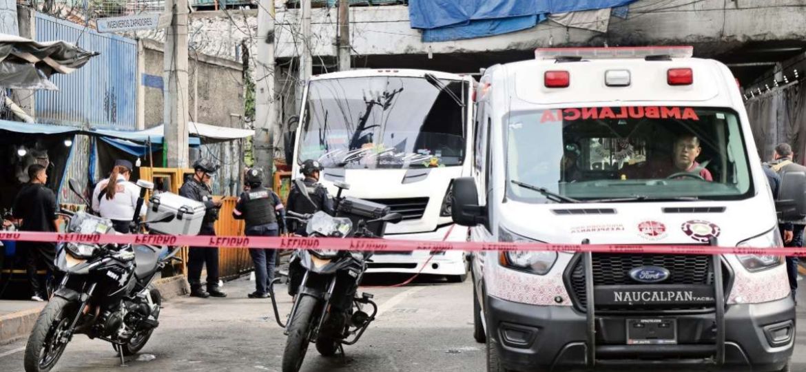 Asesinan-a-operador-de-la-Ruta-27-en-Periferico-Norte-disputa-territorial-retrasa-el-levantamiento-del-cuerpo