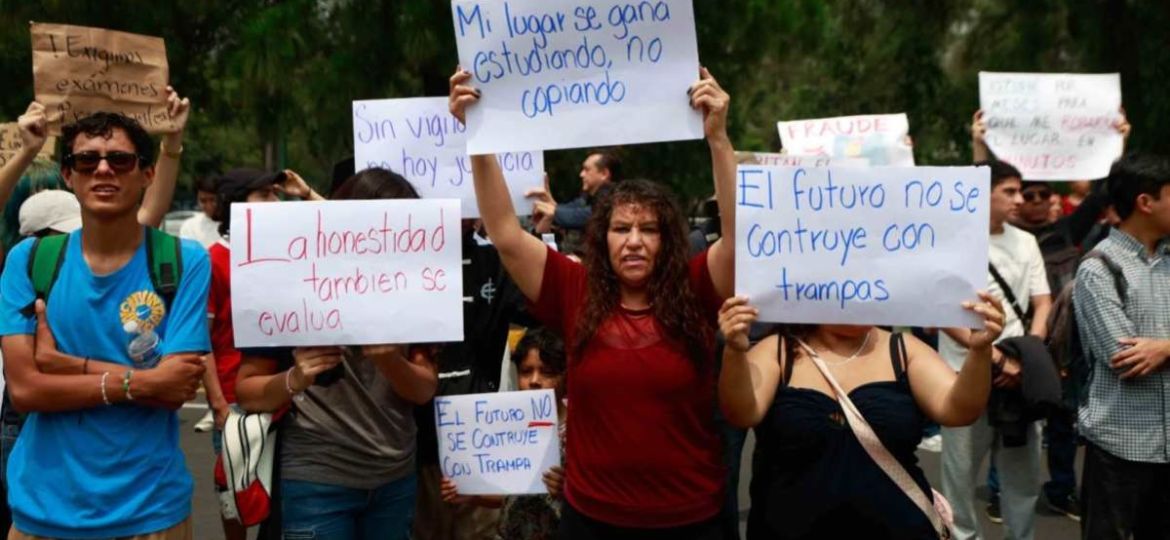 Aspirantes-aprobados-de-la-UNAM-presentan-primeros-amparos-contra-cancelacion-del-examen-virtual