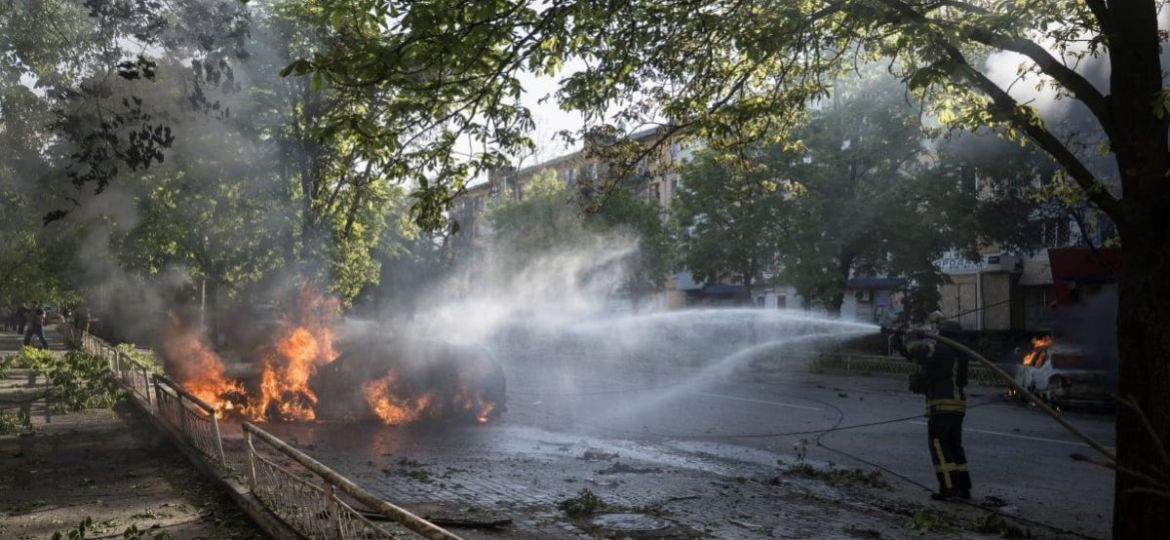 Ataque-ruso-contra-almacen-cerca-de-Kiev-deja-37-muertos