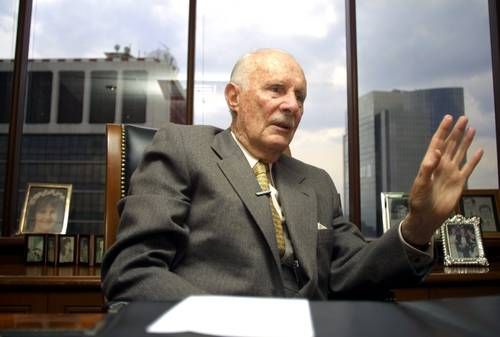 CCE-cumple-50-anos-con-criticas-por-el-predominio-de-las-grandes-empresas