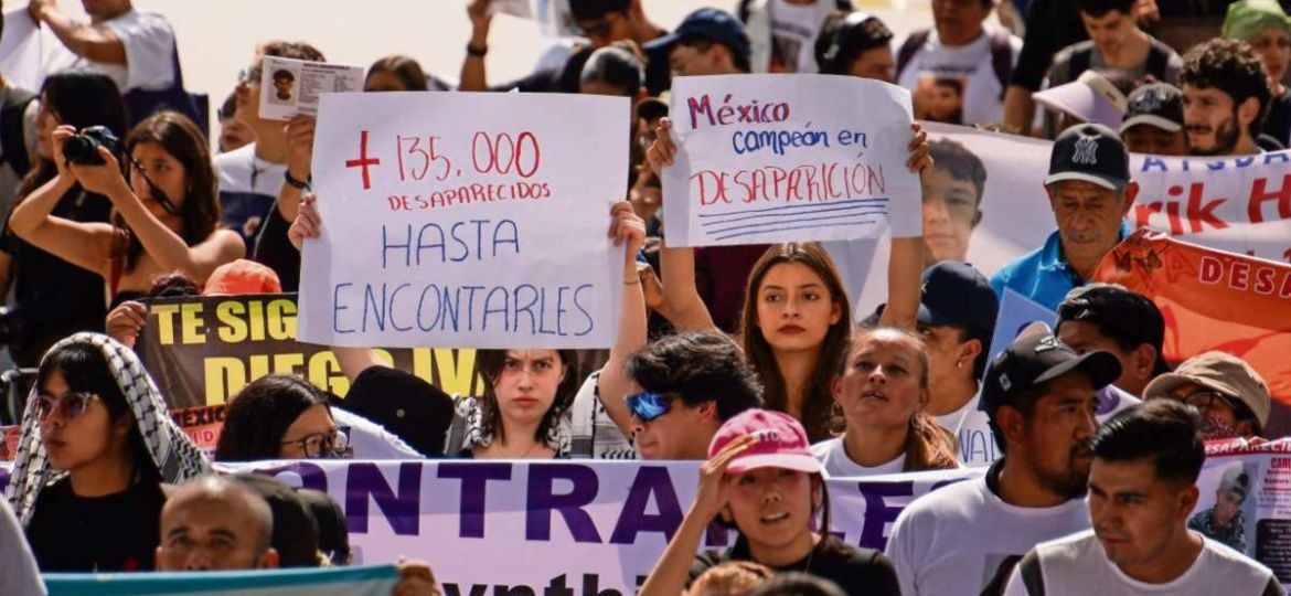 Colectivos-marchan-en-mas-de-35-ciudades-para-exigir-avances-en-la-busqueda-de-desaparecidos