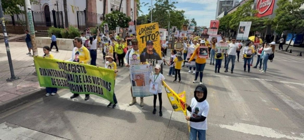 Colectivos-recuerdan-a-sus-desaparecidos-y-exigen-seguridad-en-varios-estados