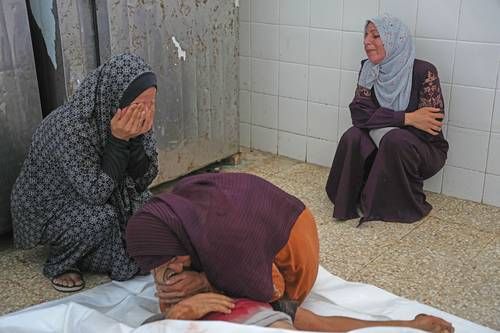 Colonos-israelies-enmascarados-atacan-viviendas-palestinas-en-Qusra-Cisjordania