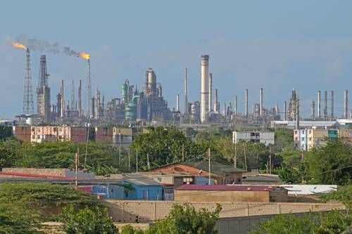 Estados-Unidos-asumira-control-mayoritario-de-reservas-petroleras-venezolanas-mediante-nuevo-acuerdo