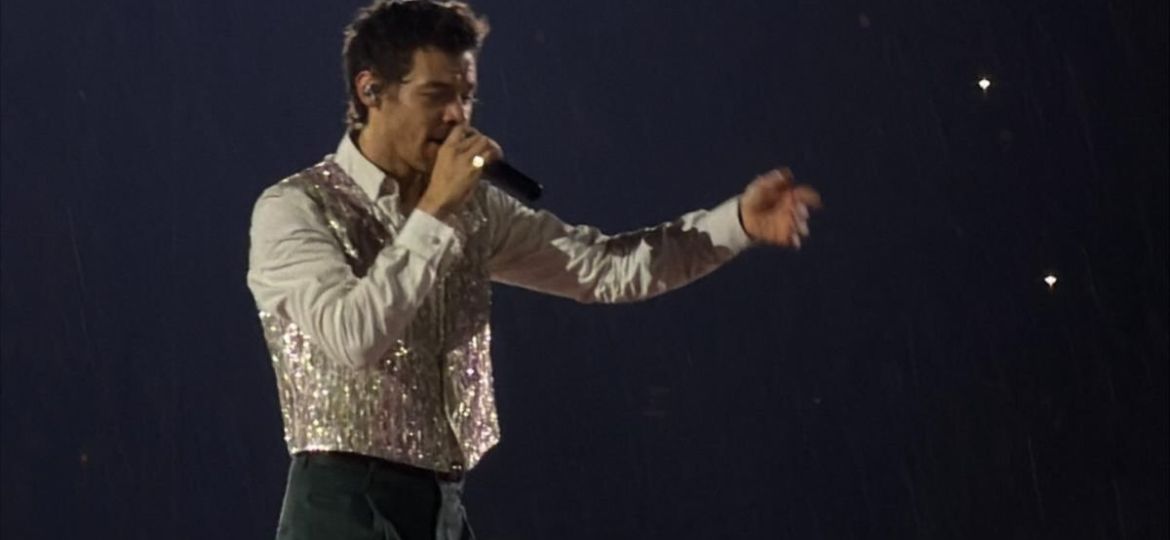 Harry-Styles-convierte-su-primer-concierto-en-CDMX-en-un-llamado-a-la-comunidad