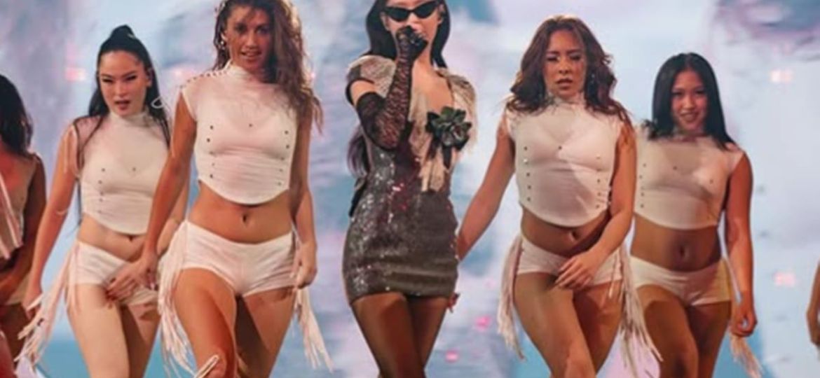 Jennie-Kim-abre-un-nuevo-capitulo-como-solista-al-encabezar-Lollapalooza-Chicago