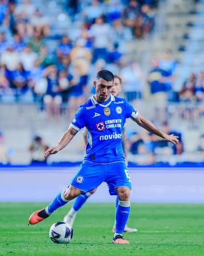Joel-Huiqui-niega-diferencias-con-Cruz-Azul-y-reporta-avances-por-Erik-Lira