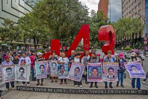 Mas-de-20-bolsas-con-restos-son-analizadas-en-nueva-linea-del-caso-Ayotzinapa