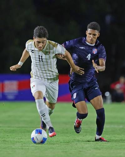 Mexico-rescata-empate-ante-Republica-Dominicana-y-deja-abierta-su-clasificacion