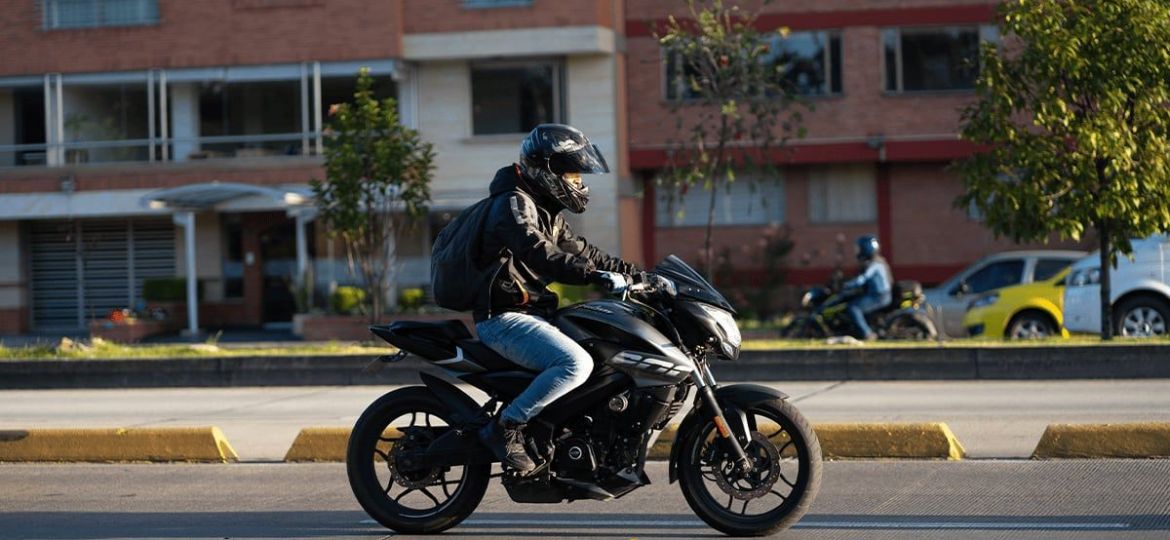 Motocicletas-y-motonetas-deberan-circular-con-luces-y-aditamentos-reflejantes-en-San-Luis-Potosi