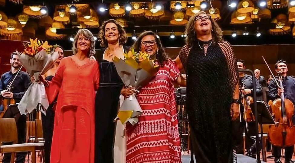 PAAX-GNP-reune-la-opera-Carmen-y-el-estreno-mundial-de-La-reina-roja