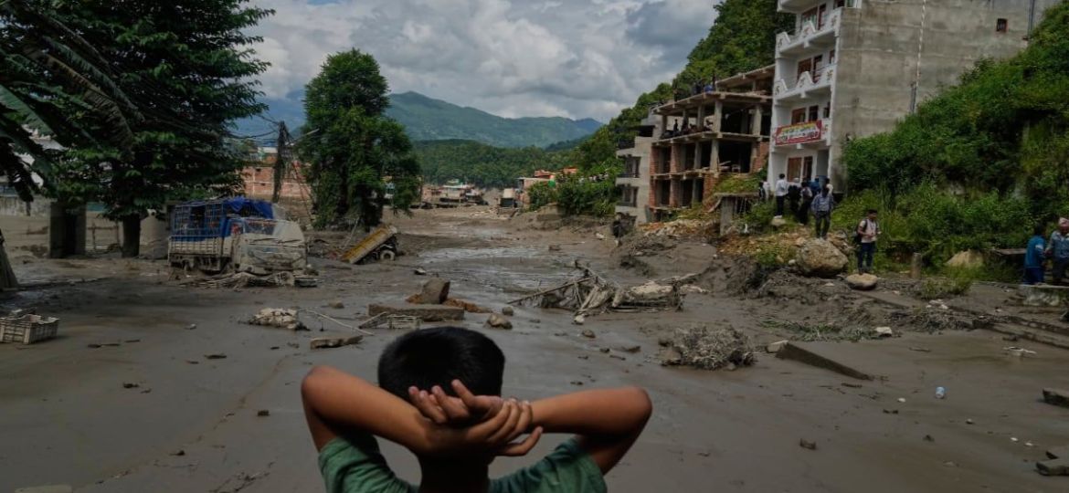Riadas-en-Nepal-y-Tibet-dejan-14-ninos-muertos-y-17-mil-menores-afectados