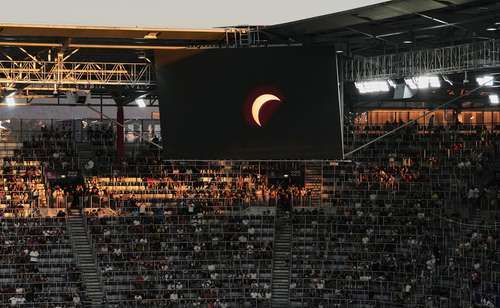 Transmision-de-NASA-sobre-eclipse-solar-total-supera-2.4-millones-de-vistas