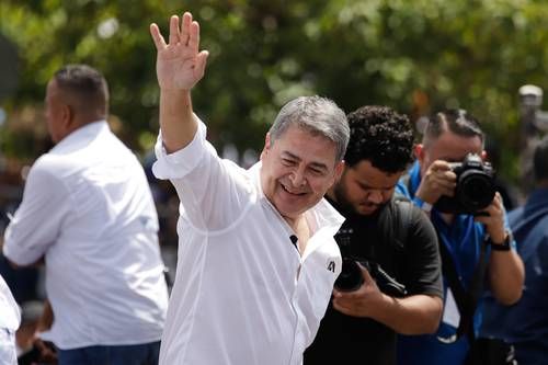 Juez-hondureno-dicta-sobreseimiento-definitivo-a-Juan-Orlando-Hernandez-por-fraude-y-lavado