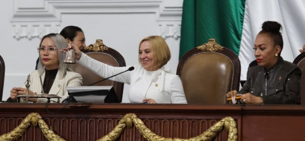 Olivia-Garza-y-Xochitl-Bravo-asumen-la-conduccion-del-Congreso-de-la-CDMX