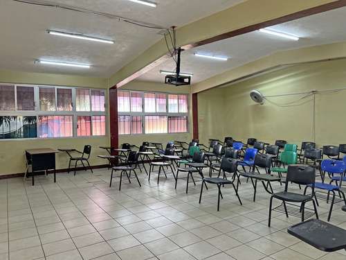 Paro-de-maestros-deja-sin-clases-a-mas-de-20-mil-estudiantes-en-Morelos