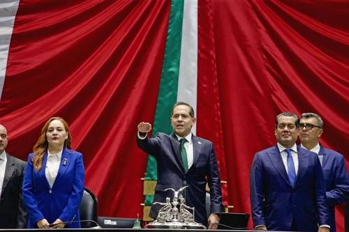 Raul-Bolanos-Cacho-Cue-asume-la-presidencia-de-la-Mesa-Directiva-de-Diputados