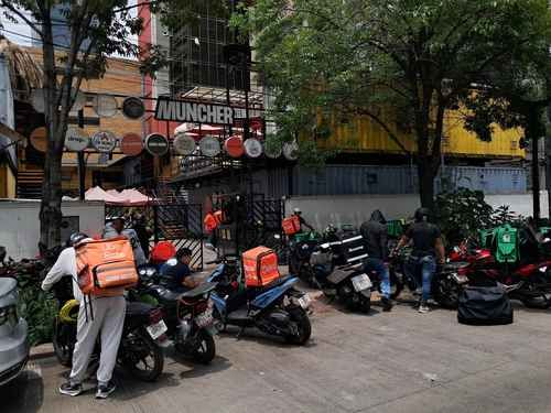 Solo-uno-de-cada-10-repartidores-accedio-a-seguridad-social-integral