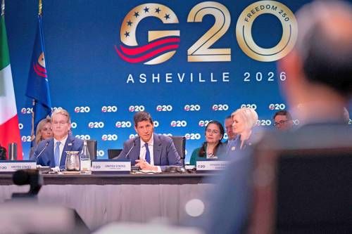 Warsh-afirma-ante-el-G20-que-el-ahorro-global-se-transformo-en-un-auge-de-inversion